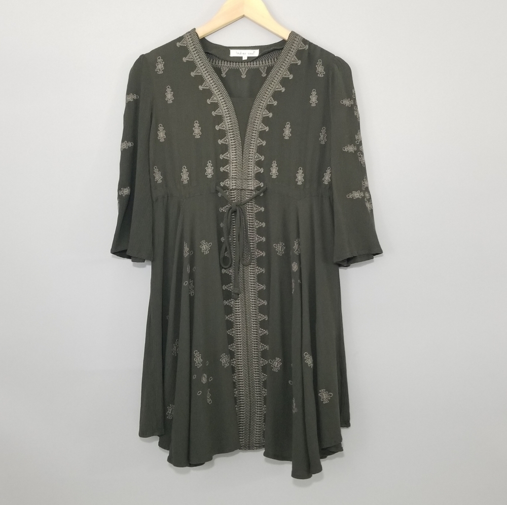 Indigo Soul Olive Bell Sleeve Peasant Dress Small